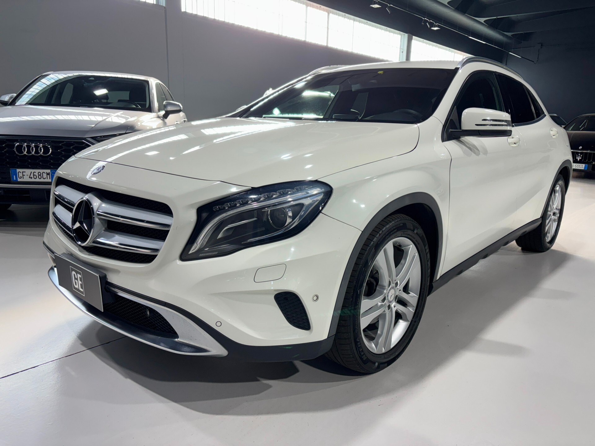Foto MERCEDES GLA          (X156)
